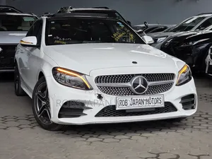 Mercedes-Benz C200 2019 Off white