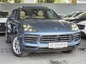 Porsche Cayenne Base AWD 2019 Blue