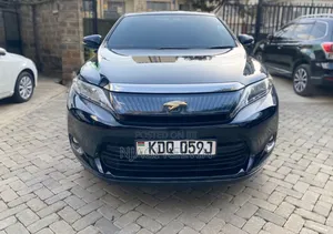 Toyota Harrier 2.0 2017 Black