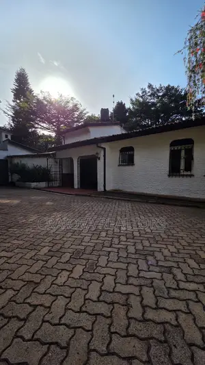 4bdrm Townhouse Terrace in Kitisuru for rent