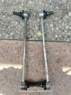 Original Ex Japan Toyota Fielder Axio Front Stabilizer Links