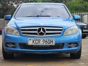 Mercedes-Benz C200 2010 Blue