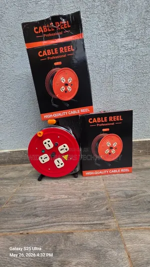 Heavy-duty 2.5mm By 25m Cable Reel With Four Universal Sockets