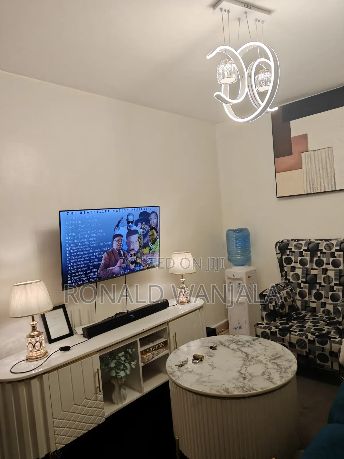 Studio $ One-Bedroom Airbnbs