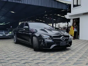 Mercedes-Benz E63 2019 Black
