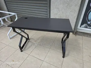 Studying Metallic Table