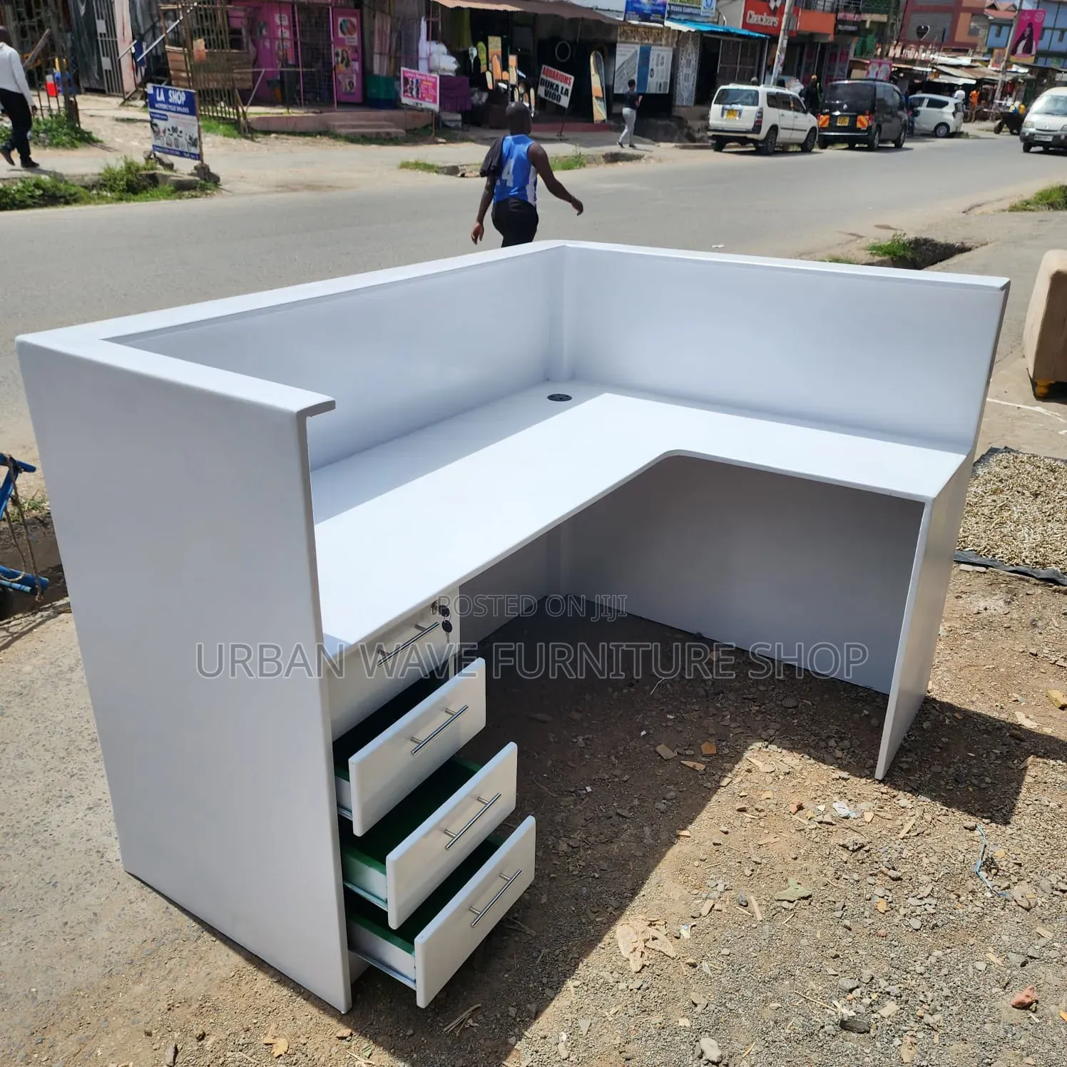 Pedestal + L.Shaped Reception Desk