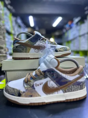 Nike Dunk Low Bear