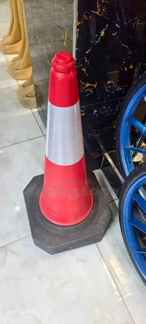 Reflector Cones ( Road Cone ) 75cm