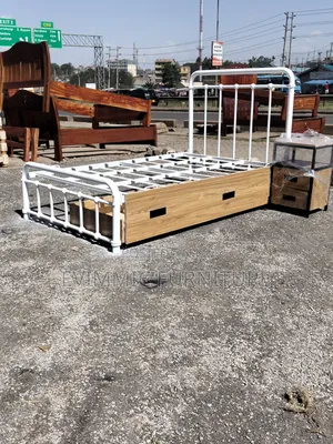 4*6 Antique Wrought Iron Metal Bed With Storage