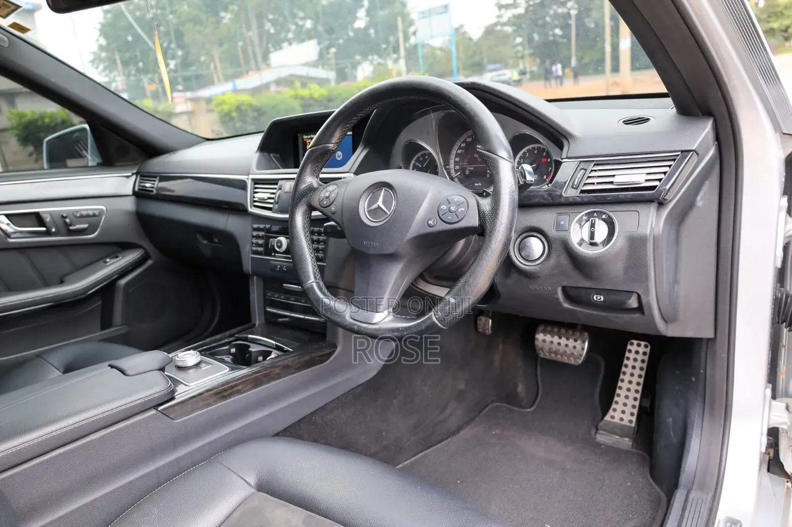 Mercedes-Benz E250 2011 Silver