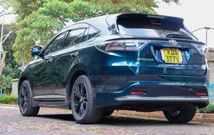 Toyota Harrier 2016 Blue