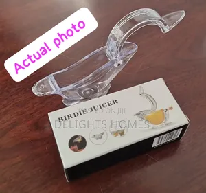 Clear Acrylic Mini Birdie Juicer_pa