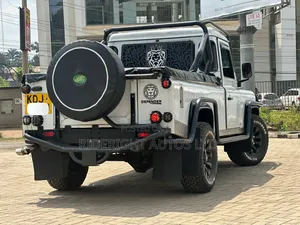 Land Rover Defender 1989 White