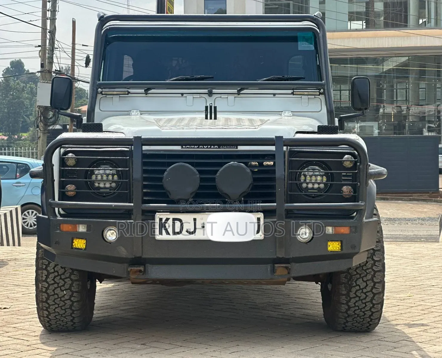 Land Rover Defender 1989 White