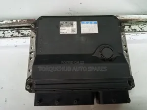 Toyota Mark X Zio 2008 Engine Control Unit