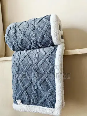 Heavy Sherpa Fleece Throw Blanket – 6×6 | Ultra-Soft Warm |