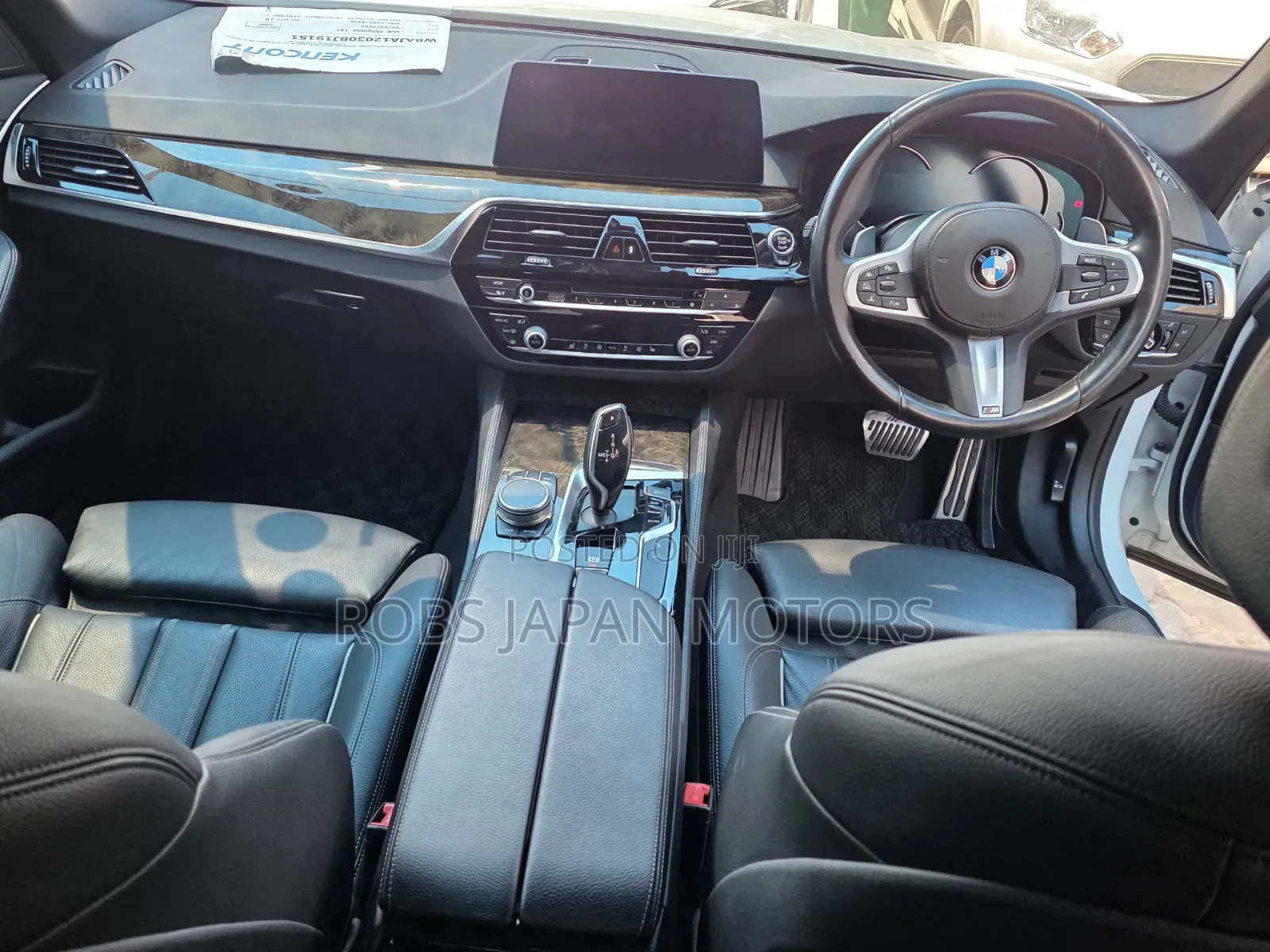 BMW 523i 2019 Pearl
