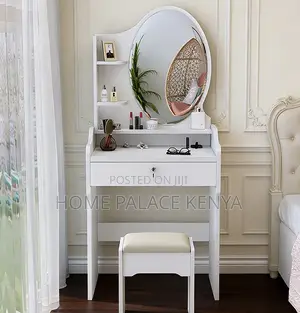 Vanity Table: Small Bedroom Dressing Table With Drawer
