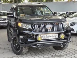 Toyota Land Cruiser Prado 2.8 2021 Gray