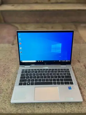 Laptop HP EliteBook 830 G8 16GB Intel Core i7 SSD 512GB