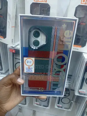 Luxo Woven Plaid Phone Case for the Apple iPhone 17 Pr