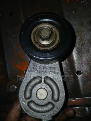 Tensioner Mazda Bongo L8