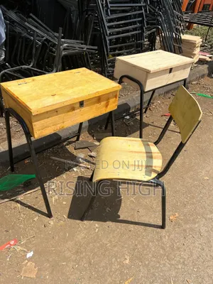 Quality Student Chairs With Metal Lockers