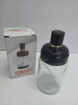 200ml Seasoning Spice Jar With Airtight Lid a Spoon