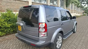 Land Rover Discovery 2013 Gray