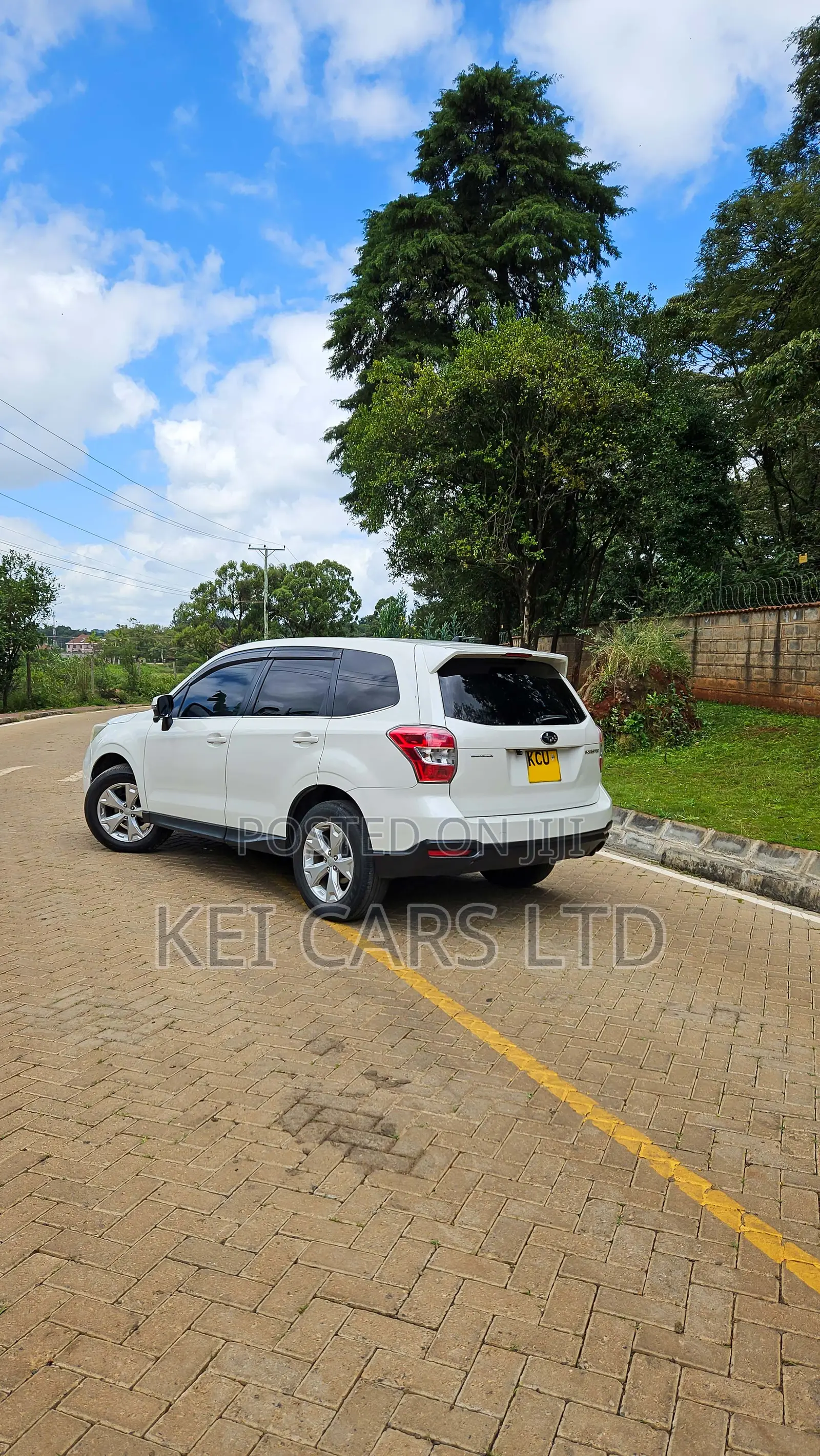 Subaru Forester 2012 White