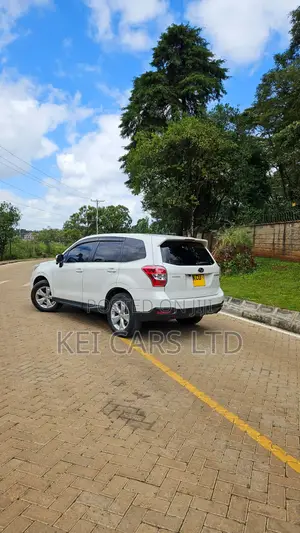 Subaru Forester 2012 White