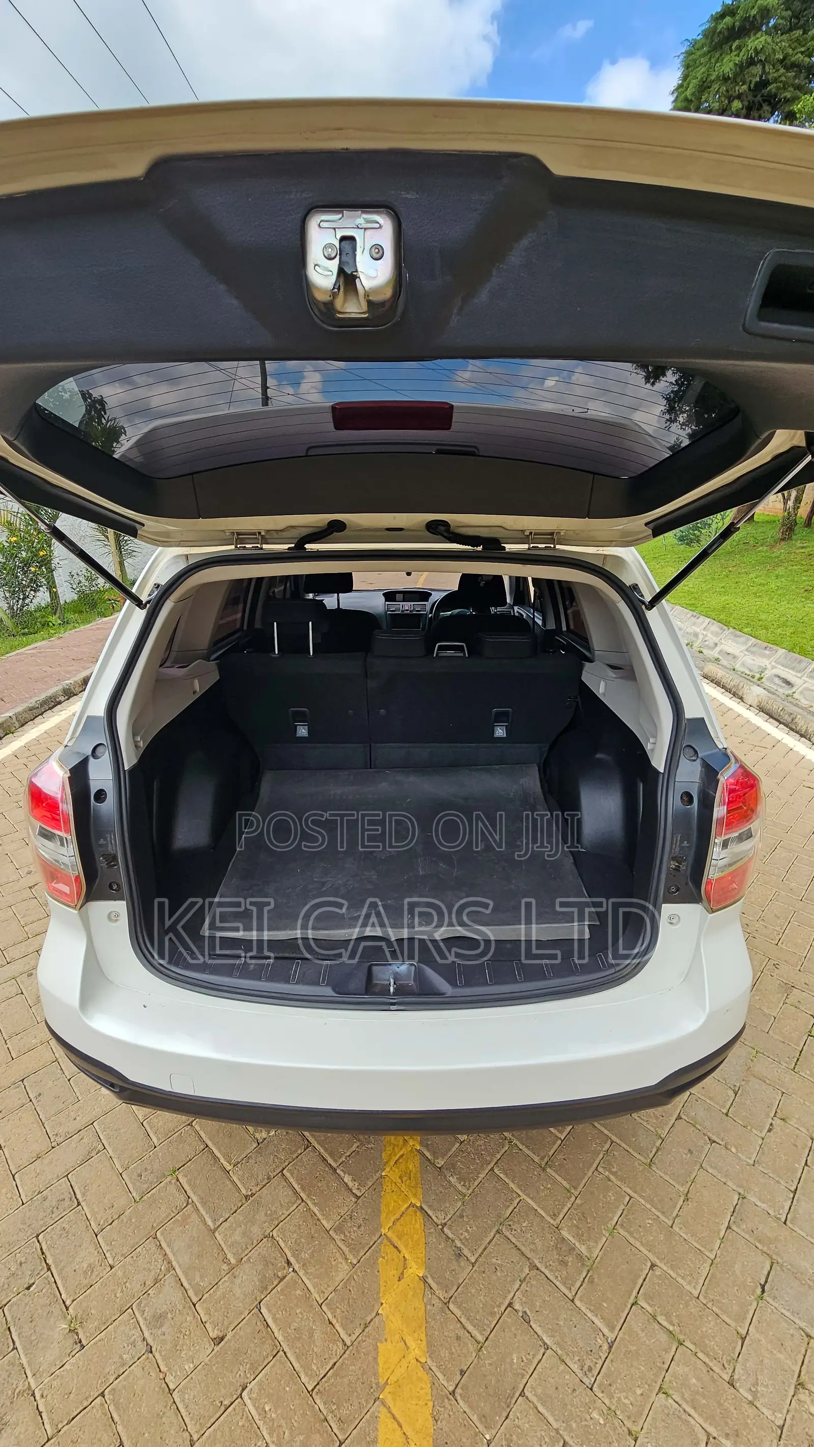 Subaru Forester 2012 White