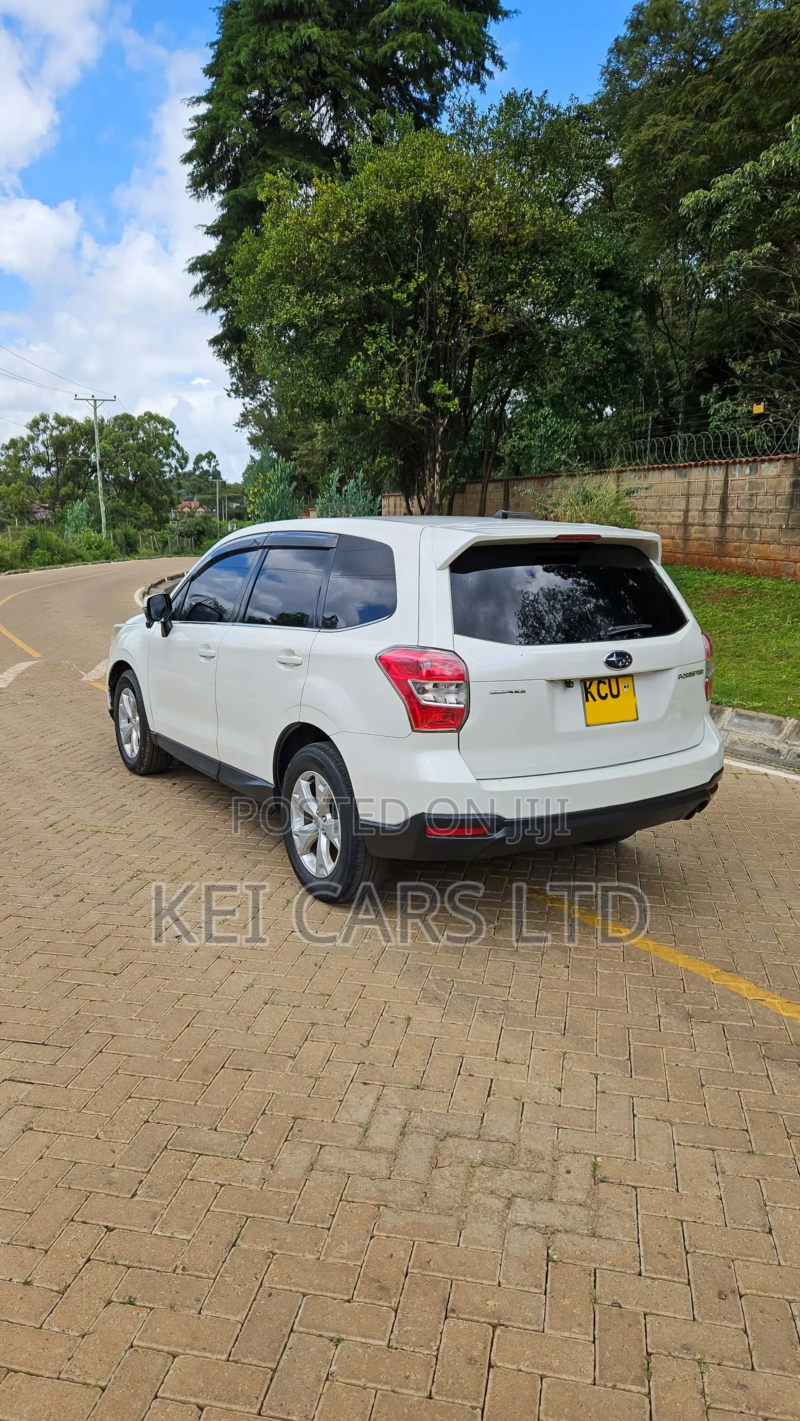 Subaru Forester 2012 White