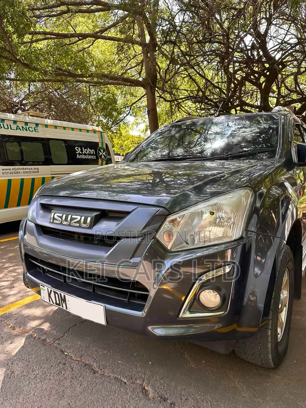 Isuzu D-MAX 2023 Gray