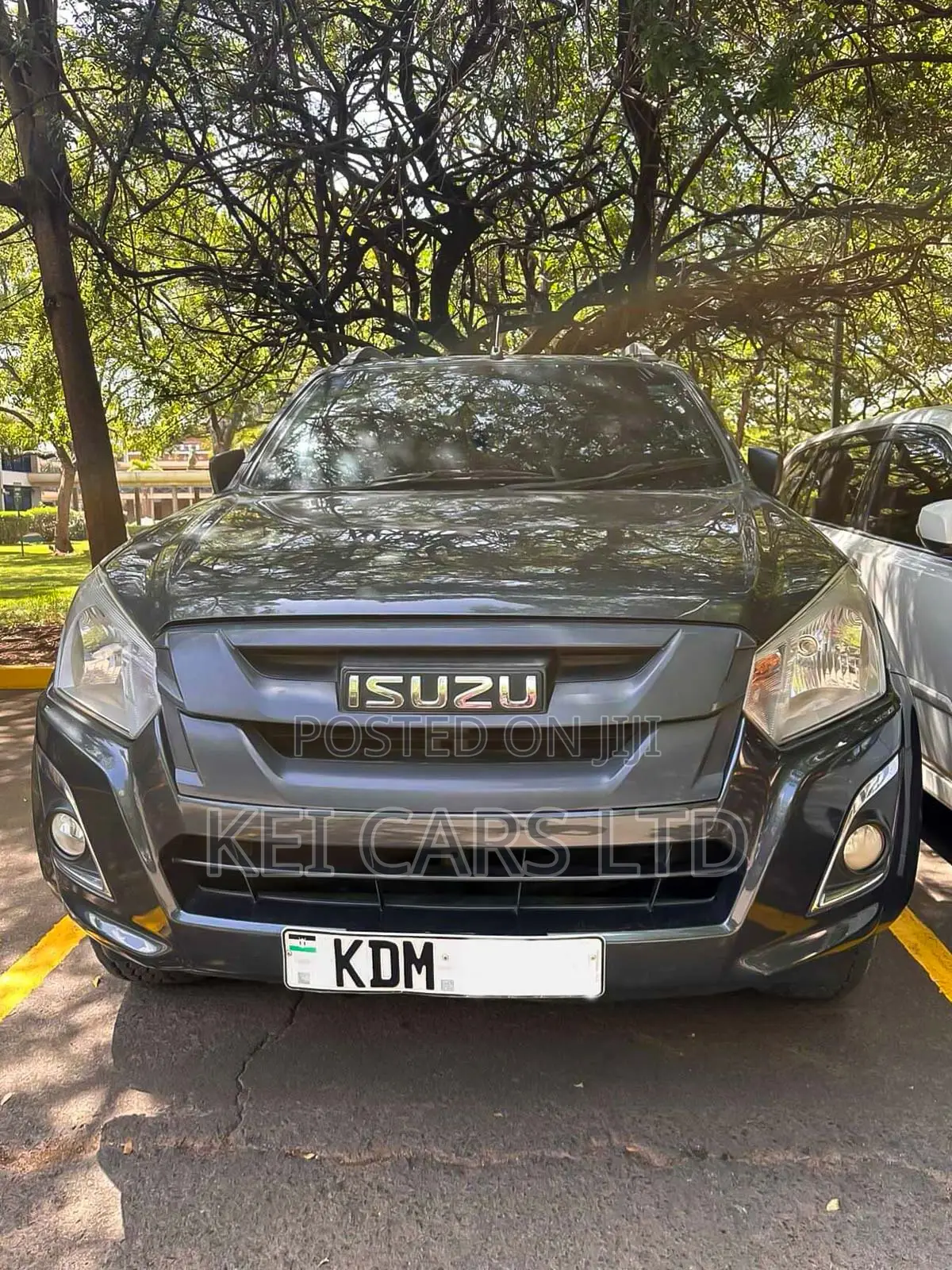 Isuzu D-MAX 2023 Gray