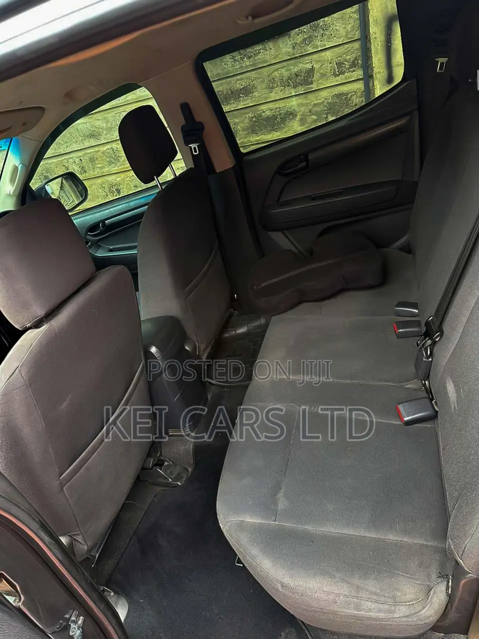 Isuzu D-MAX 2023 Gray
