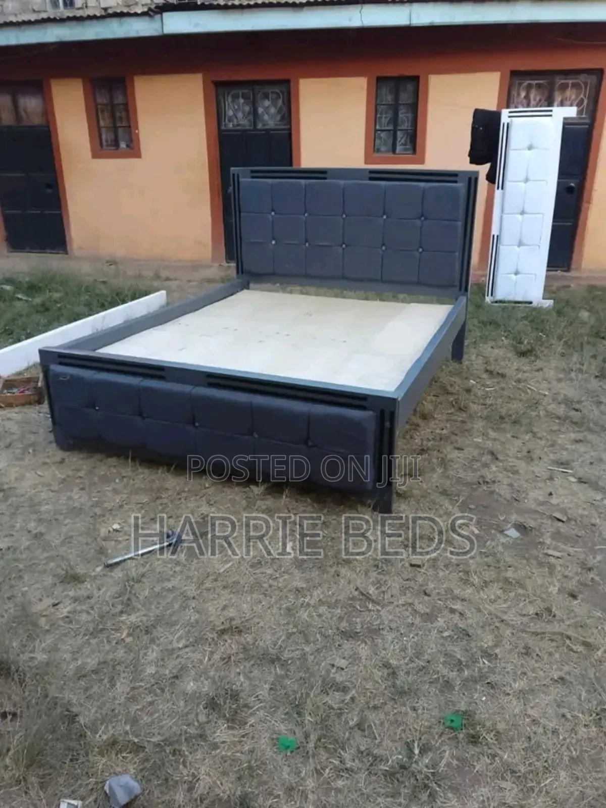 Elegant Handcrafted Mocket Bed