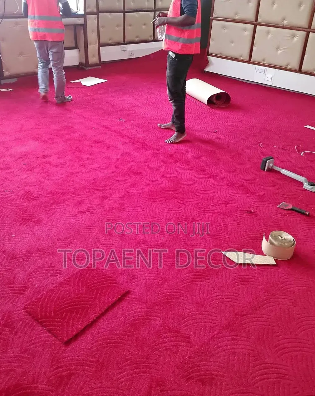 10mm Plain Red With Patterns, Presidential Wall to Wall Carpets