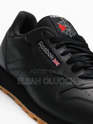 Black Reebok Sneakers Classic With Gum Sole