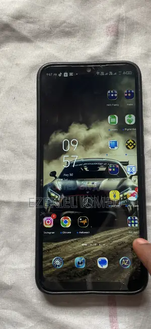 Tecno Spark 8C 64 GB Blue