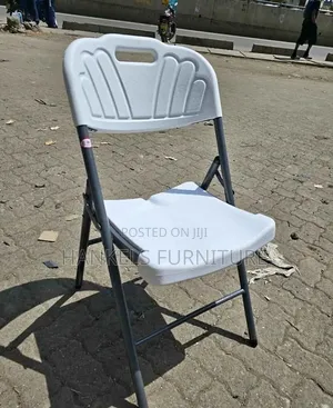 Foldable Chairs – Portable Seating for Home, Office and Events