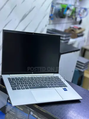Laptop HP EliteBook 830 G8 16GB Intel Core i7 SSD 512GB