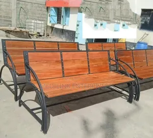 Mahogany Ett Foldable Bench and a Table