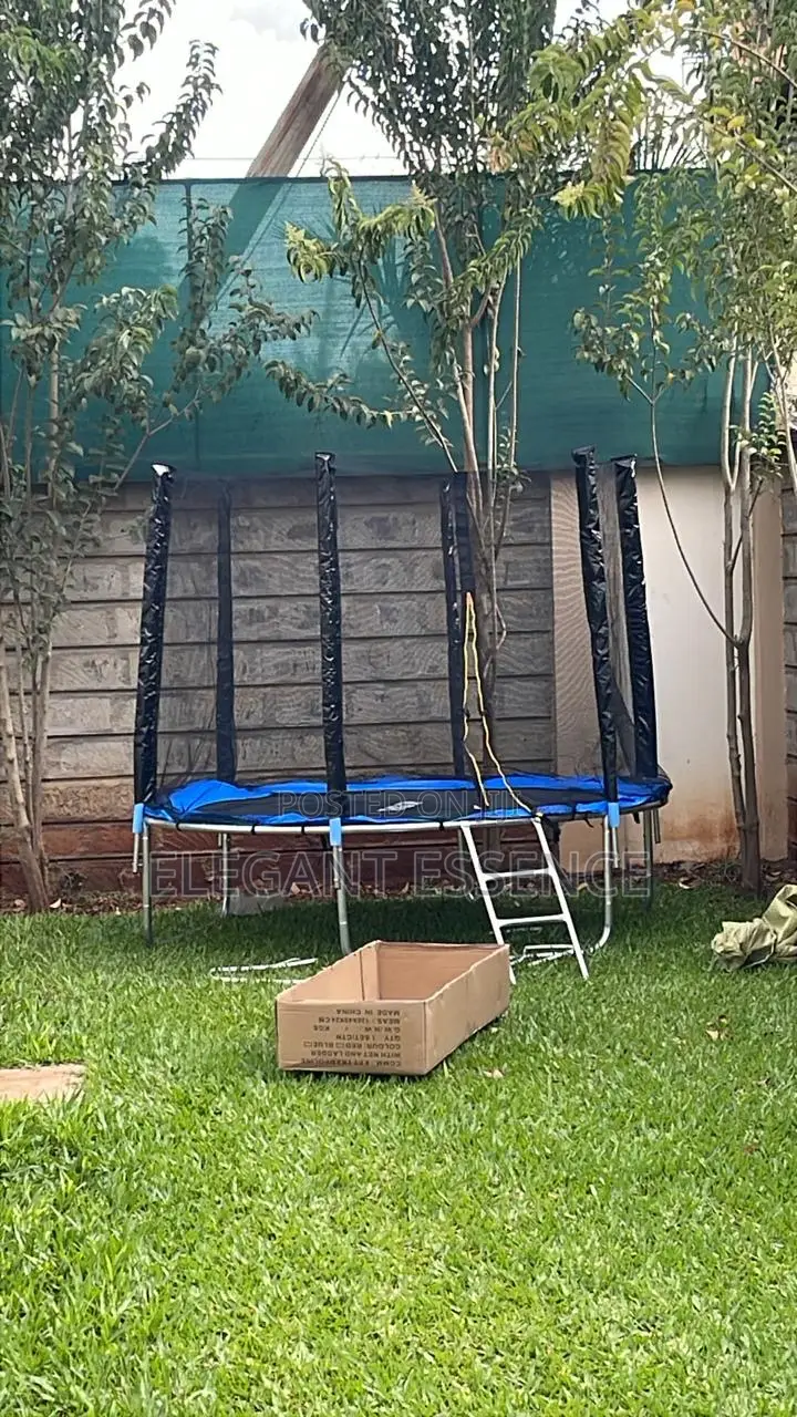 8ft Trampoline With Full Safety Net