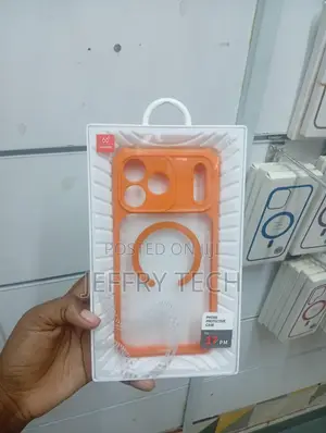iPhone 17 Pro Max Xundd Beatle Magnetic Case
