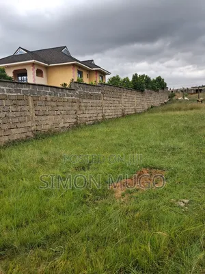 Membly Pavilion Court Well Drained Murrum Soil 1/4 Acre Ready Title