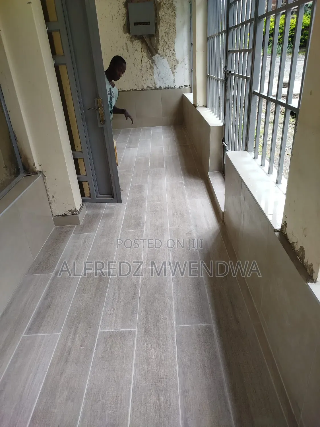 Tiles , Cladding, Mazeras Fixing/Fundi