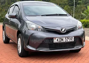 Toyota Vitz 2016 Gray