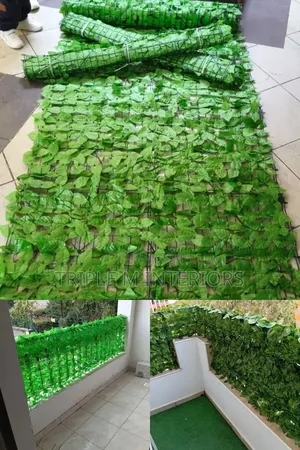 Tropical Jungle Leaf Privacy Shield